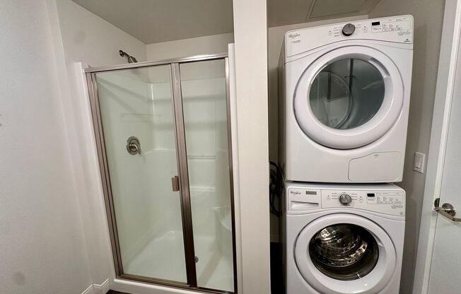 Studio, 1 bath, 430 sqft, $1,499, Unit Unit 412