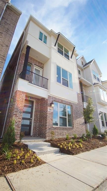 2260 PALOMINO ST