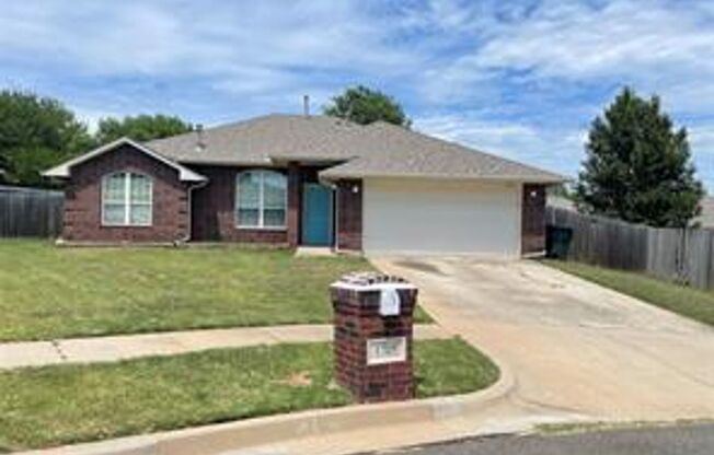 WOODCREEK ADDITION, 2 MILES FROM UNIVERSITY OF OKLAHOMA.