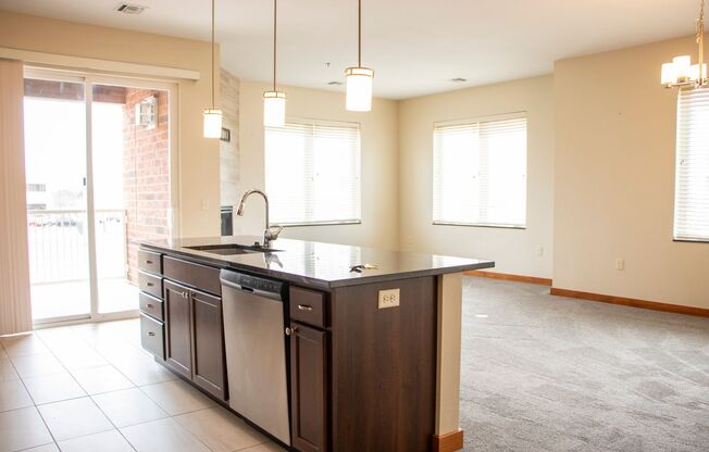 2 beds, 2 baths, $1,795, Unit 202