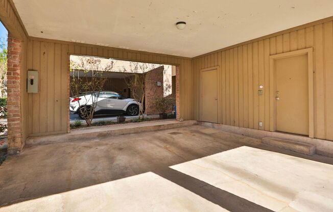 For Lease | 2 Bed, 2 Bath | 1,630 Sq Ft | Memorial West |