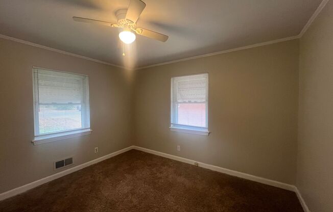 2 beds, 1 bath, $1,500