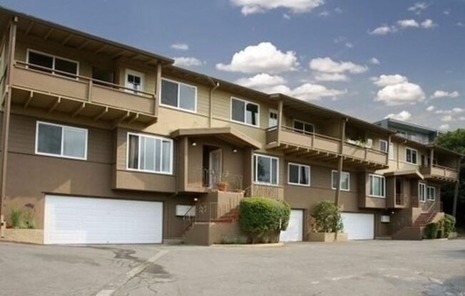 2 beds, 1 bath, $2,695, Unit #1