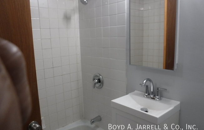 12401 S Honore St Apt 8