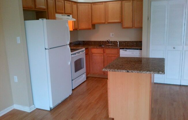 1 bed, 1 bath, $1,895, Unit LL - 313