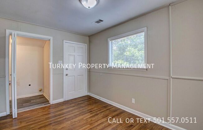 713 ELLEN DR