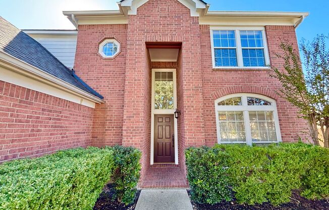 Beautiful 2 Story Home in Gated Community!