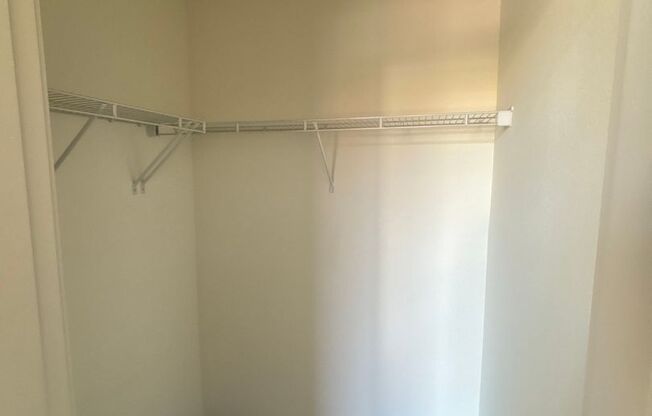 2 beds, 1 bath, 554 sqft, $1,745, Unit 413
