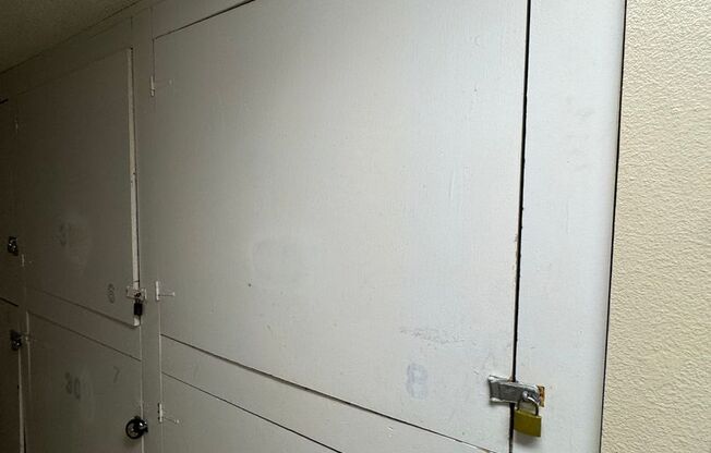 1 bed, 1 bath, $1,400, Unit # 302 A 6