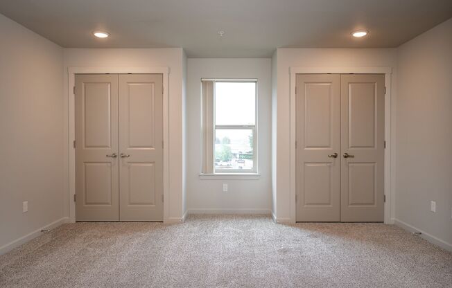 3 beds, 2 baths, 1,210 sqft, $2,550, Unit D-232
