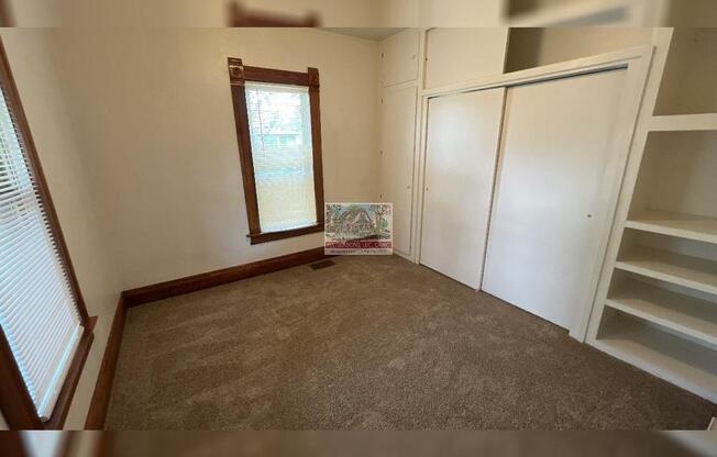 821 S CASCADE AVE