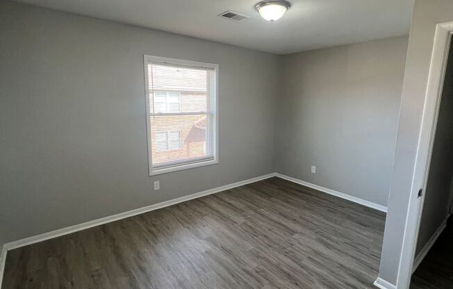 2343 HARRODSBURG RD