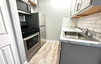 Studio, 1 bath, 375 sqft, $1,300, Unit 4241-303