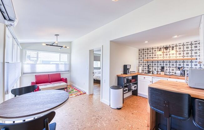 1 bed, 1 bath, $2,550