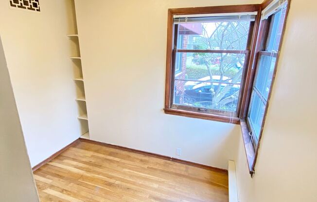 1 bed, 1 bath, 500 sqft, $1,395, Unit 02