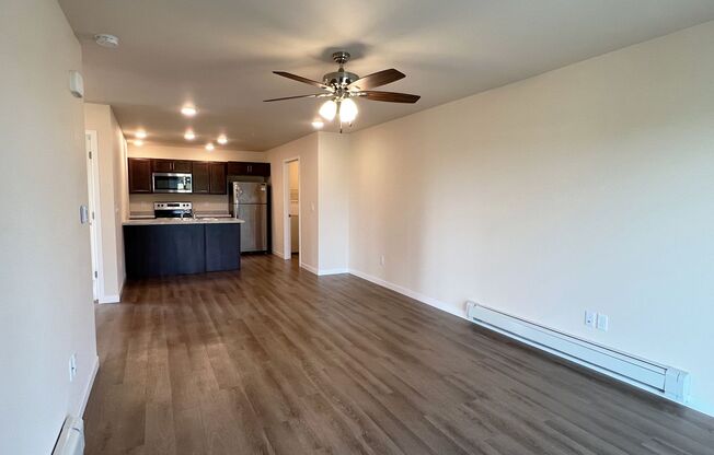 2 beds, 1 bath, 938 sqft, $1,345, Unit ST 1419-12