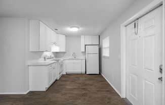 2 beds, 1 bath, 700 sqft, $1,495, Unit 4520-10