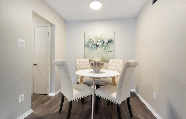 Studio, 1 bath, 450 sqft, $800, Unit 3-112