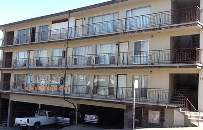 2 beds, 1 bath, $2,075, Unit Unit C