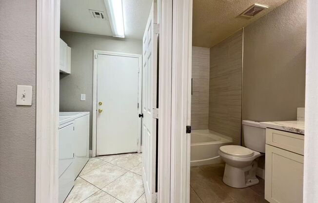5 beds, 3 baths, $2,400