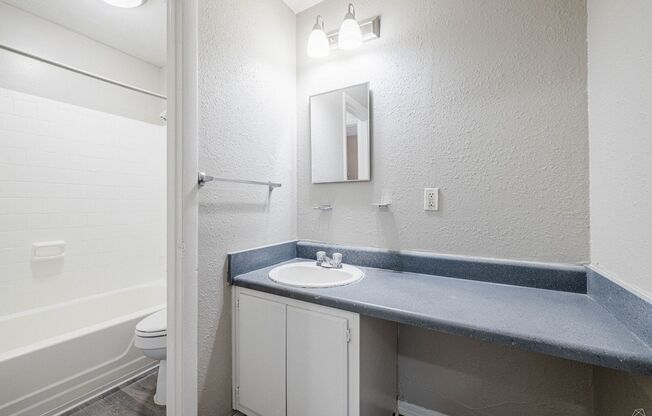 1 bed, 1 bath, 612 sqft, $825