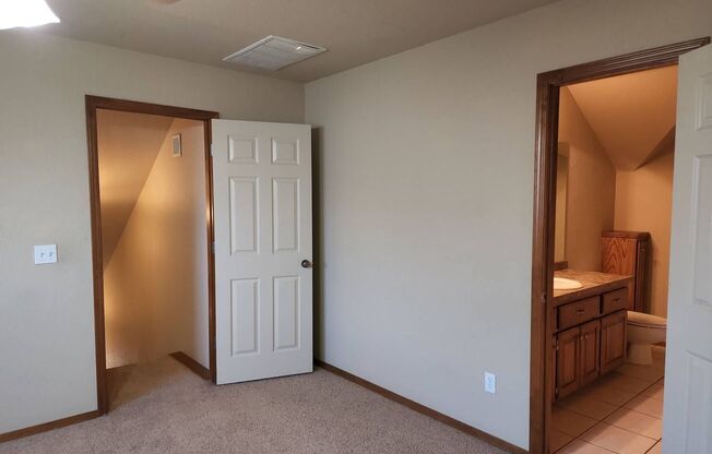 3 beds, 2 baths, $1,450