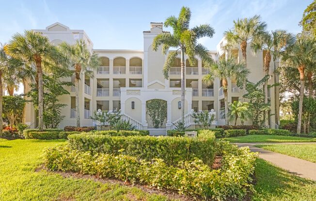 Seasonal remodeled 3 Bedroom Unit in Pelican Bay