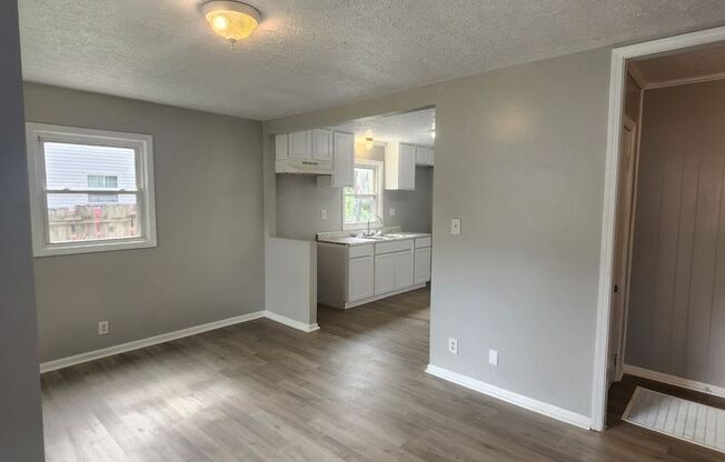 3 beds, 1 bath, $1,099