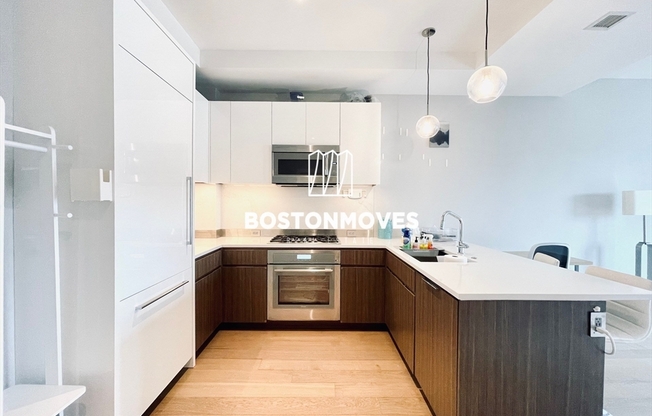 1 bed, 1 bath, 689 sqft, $4,250, Unit 1109
