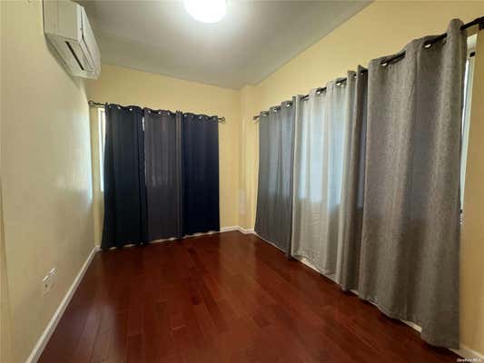 3 beds, 2 baths, $3,000