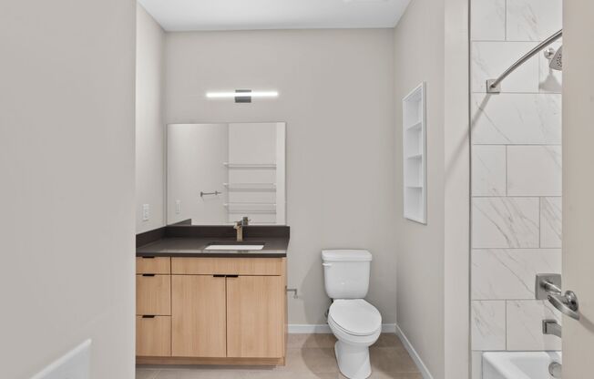 1 bed, 1 bath, 614 sqft, $2,440, Unit 329