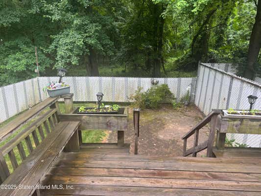 207 LORRAINE LOOP