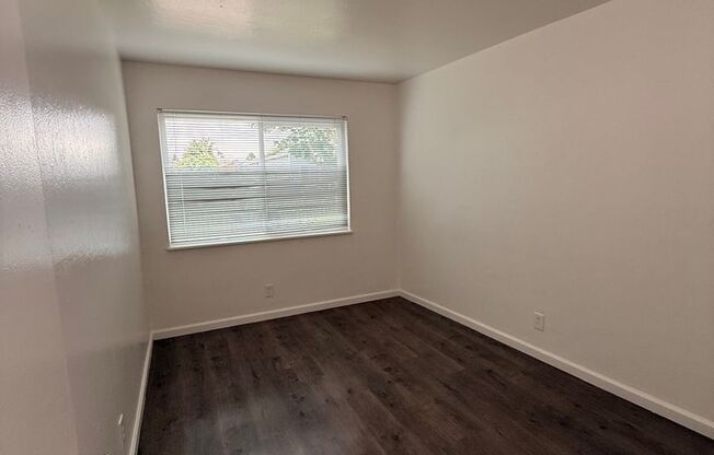 2 beds, 1 bath, 640 sqft, $2,195, Unit 545-34