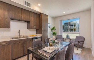 Sedona - Eat In Kitchen
