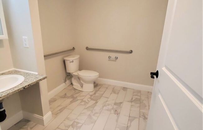 2 beds, 1 bath, 817 sqft, $2,150, Unit 104