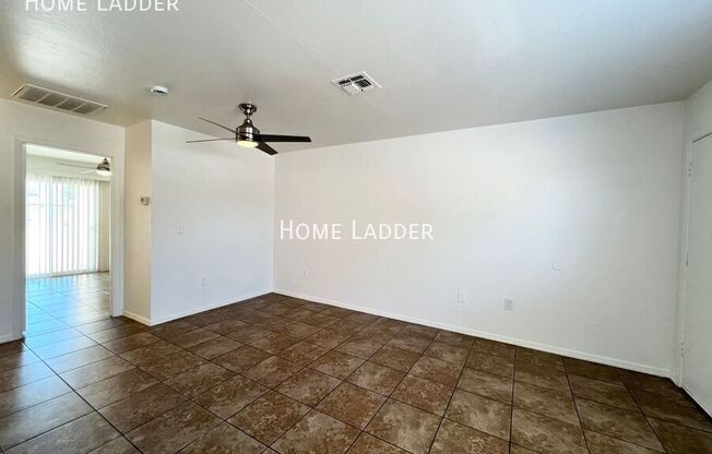440 E FLORENCE HTS DR