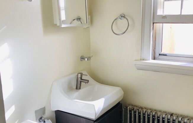 1 bed, 1 bath, 500 sqft, $1,299, Unit F706B