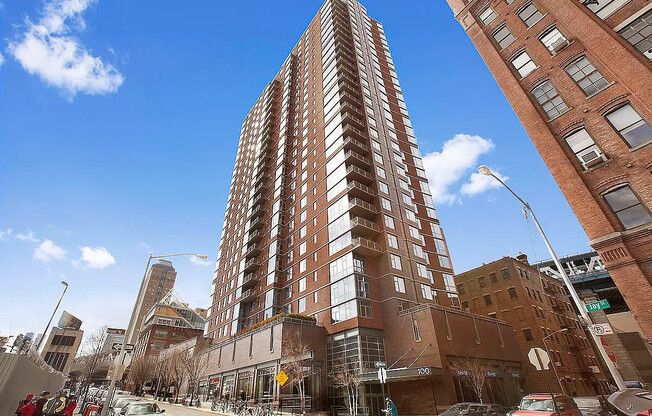 1 bed, 1 bath, 557 sqft, $5,500, Unit 25D