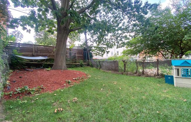 3 beds, 3 baths, 1,200 sqft, $5,500