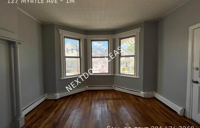 127 MYRTLE AVE