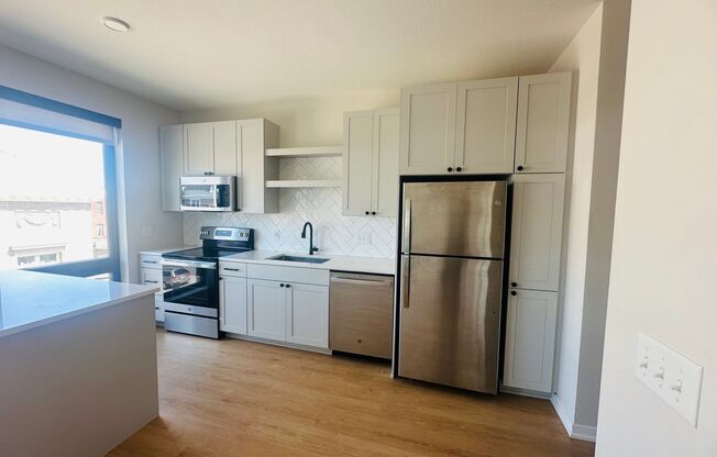 Studio, 1 bath, 539 sqft, $1,775, Unit 312