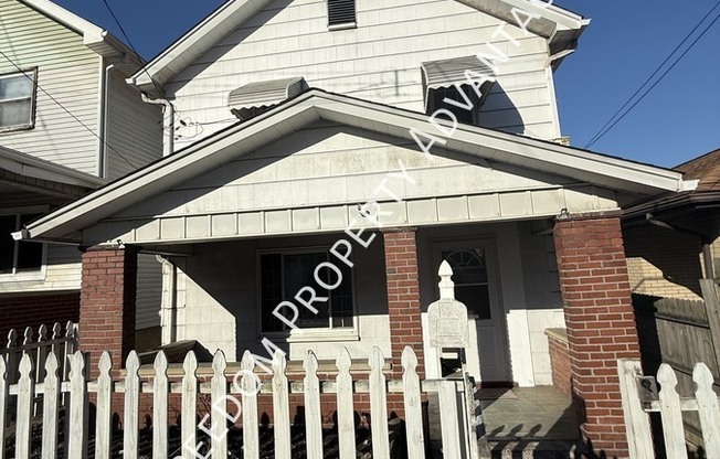 1002 INDIANA AVE