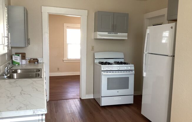 3 beds, 1 bath, $3,950