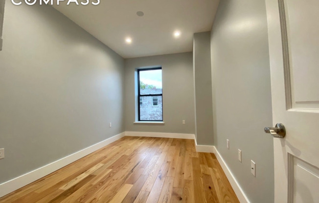 465 6 AVE