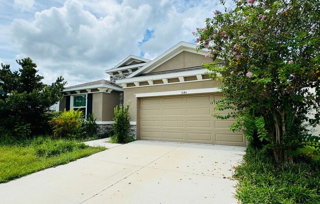 Gorgeous 4 bedroom, 2.5 bathroom HOME in Wimauma