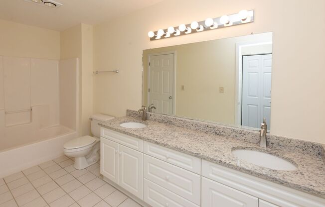 2 beds, 1.5 baths, 1,308 sqft, $2,895, Unit 8D