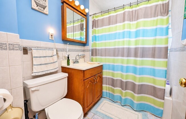 2 beds, 1 bath, 900 sqft, $2,300, Unit 2