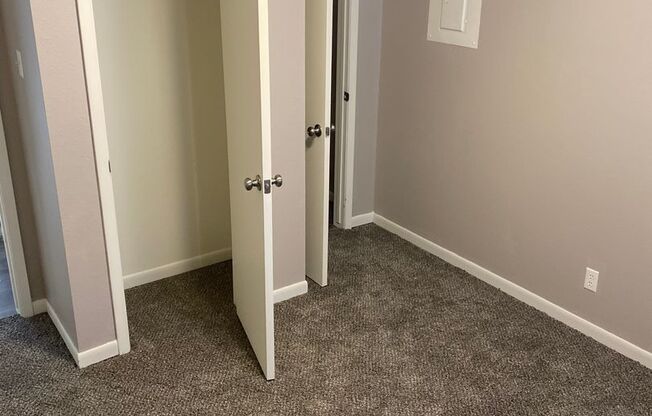 1 bed, 1 bath, 345 sqft, $900, Unit LP#10