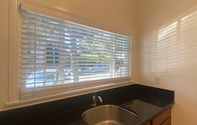 Studio, 1 bath, 531 sqft, $1,595, Unit 06