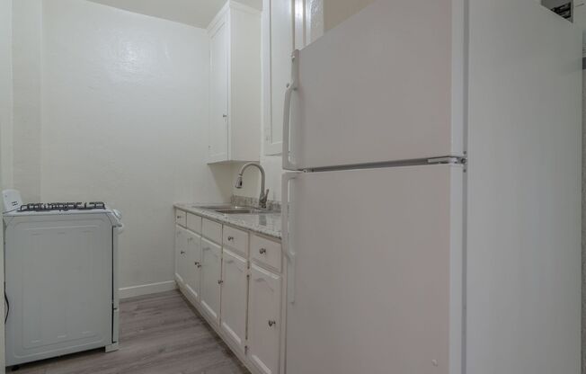 4144 W Adams Blvd